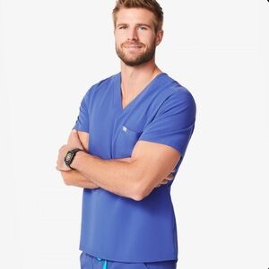 NWT Figs Chisec scrub top